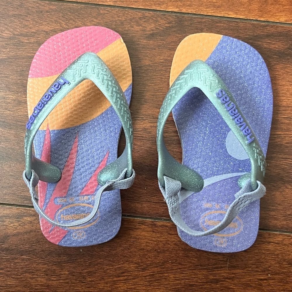 Baby havaianas size 19 that is like a 5C